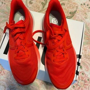 Lululemon sneakers, Sz. 9